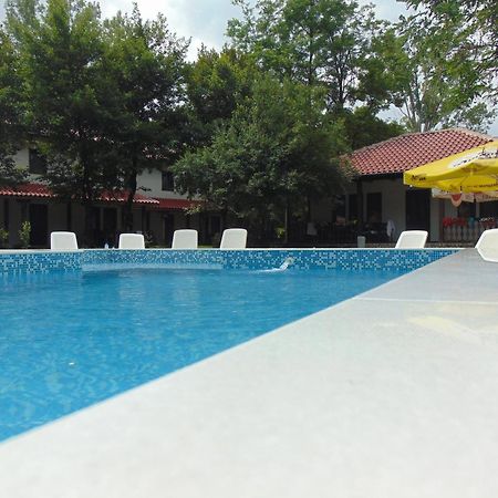 Holiday Park Ranchoto Hotel Kirkovo  Kültér fotó
