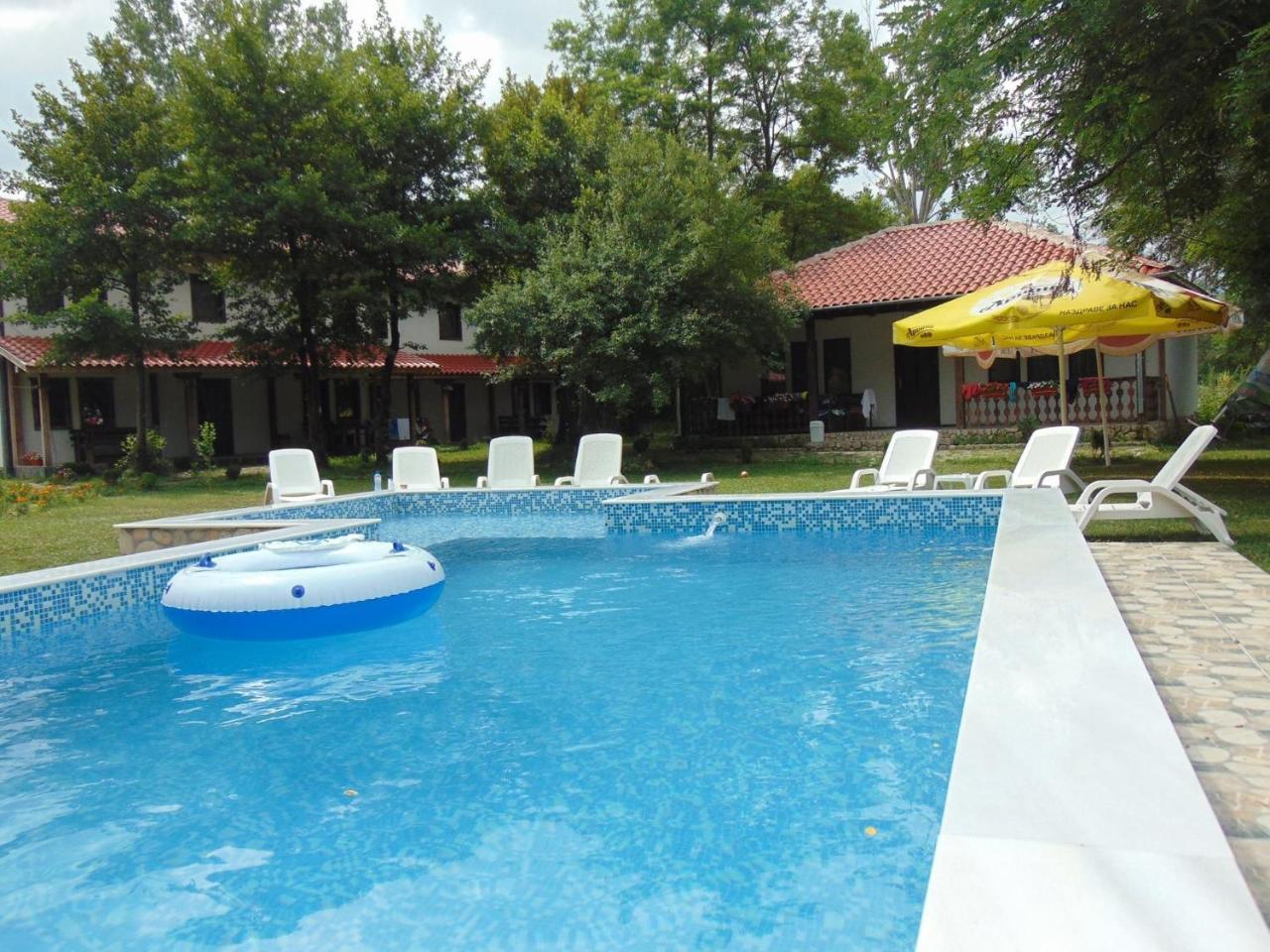 Holiday Park Ranchoto Hotel Kirkovo  Kültér fotó